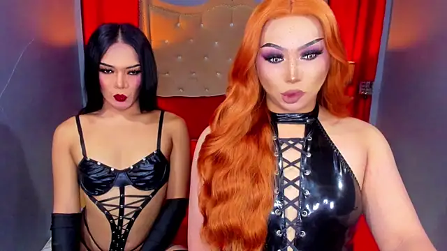 Snapshot of Madisonwill chatting on 11.10.25 Madisonwill online show from 11.10.25