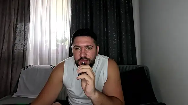 Gold Alpha Boy online show from 09.30.25