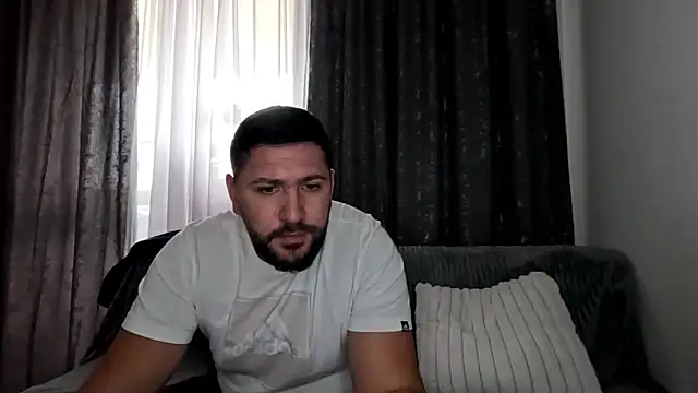 Gold Alpha Boy online show from 10.02.25