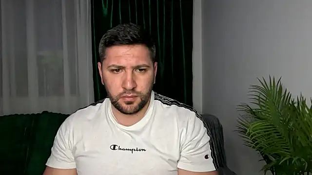 Gold Alpha Boy online show from 05.18.26