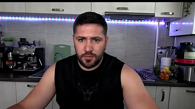 Snapshot of Gold_Alpha_Boy chatting on 06.18.26 Gold Alpha Boy online show from 06.18.26