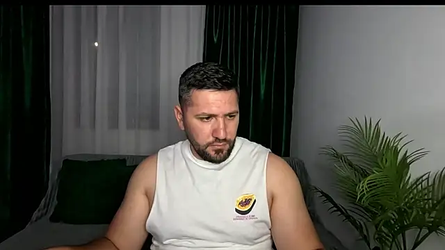Snapshot of Gold_Alpha_Boy chatting on 06.26.26 Gold Alpha Boy online show from 06.26.26