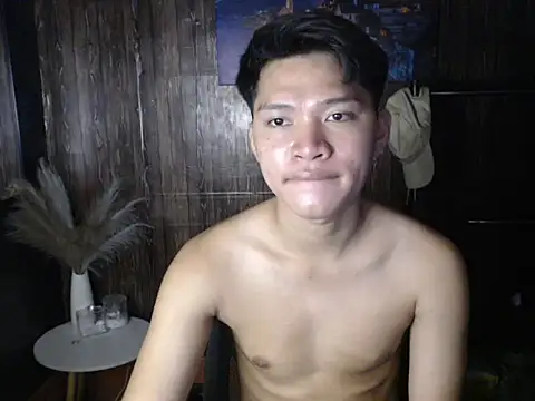 Helleron online show from 11.26.25