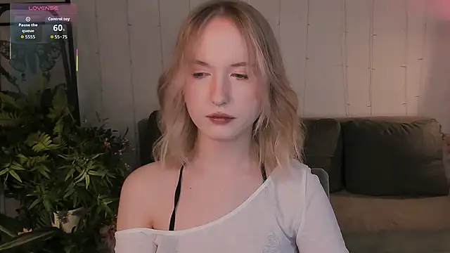 kikishyness online show from 09.21.25