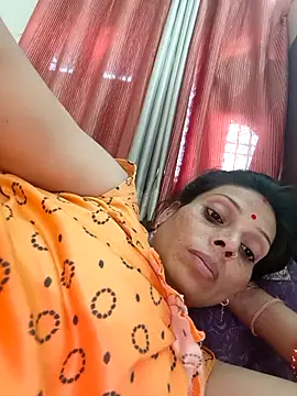 Snapshot of ISHANI-SINGH chatting on 04.21.26 ISHANI-SINGH online show from 04.21.26