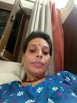 Snapshot of ISHANI-SINGH chatting on 04.22.26 ISHANI-SINGH online show from 04.22.26