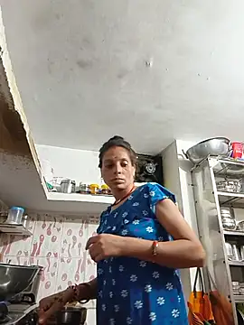 Snapshot of ISHANI-SINGH chatting on 06.05.26 ISHANI-SINGH online show from 06.05.26