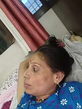 Snapshot of ISHANI-SINGH chatting on 06.18.26 ISHANI-SINGH online show from 06.18.26
