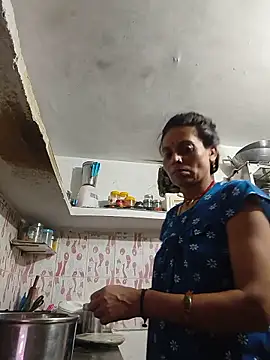 Snapshot of ISHANI-SINGH chatting on 06.28.26 ISHANI-SINGH online show from 06.28.26