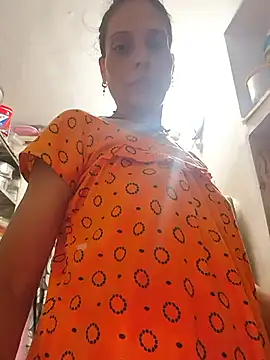 Snapshot of ISHANI-SINGH chatting on 07.14.26 ISHANI-SINGH online show from 07.14.26