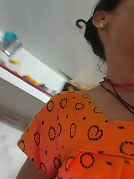 Snapshot of ISHANI-SINGH chatting on 07.18.26 ISHANI-SINGH online show from 07.18.26