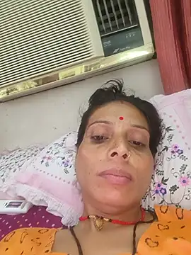 Snapshot of ISHANI-SINGH chatting on 07.20.26 ISHANI-SINGH online show from 07.20.26