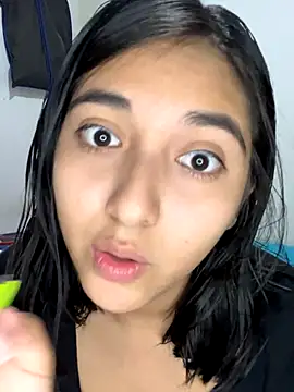 Milly Sweet14 online show from 09.25.25