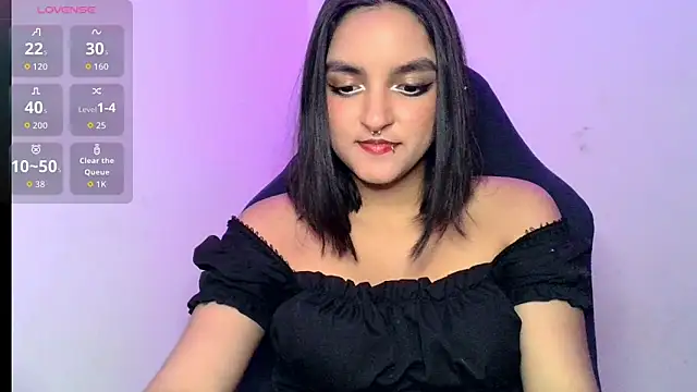 Snapshot of Ari_20_ chatting on 11.27.25 Ari 20 online show from 11.27.25