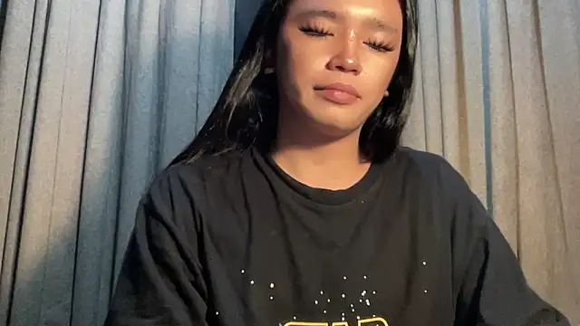 Claudia Johnson online show from 09.10.25