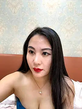 Snapshot of Candice888 chatting on 09.25.25 Candice888 online show from 09.25.25