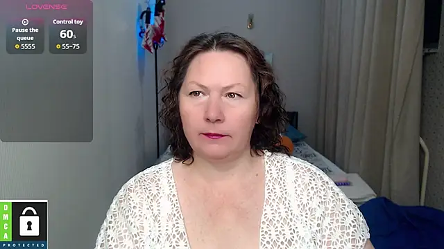 Snapshot of milf_hornys chatting on 10.22.25 milf hornys online show from 10.22.25