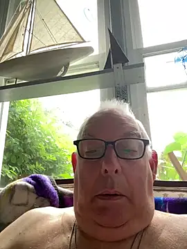 CharlieWeaver22 online show from 06.28.26