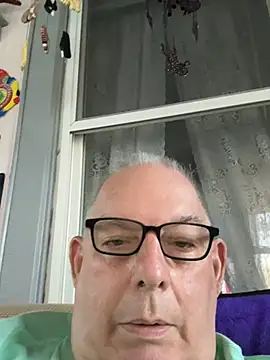 CharlieWeaver22 online show from 07.12.26