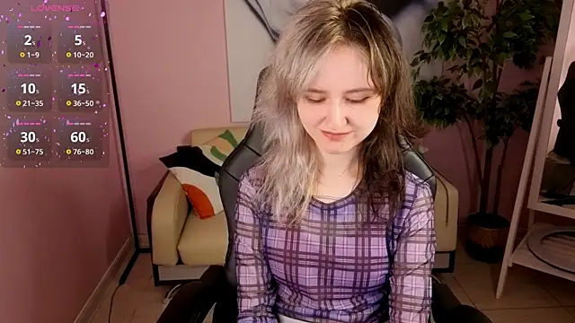 girl next doorr online show from 06.06.26