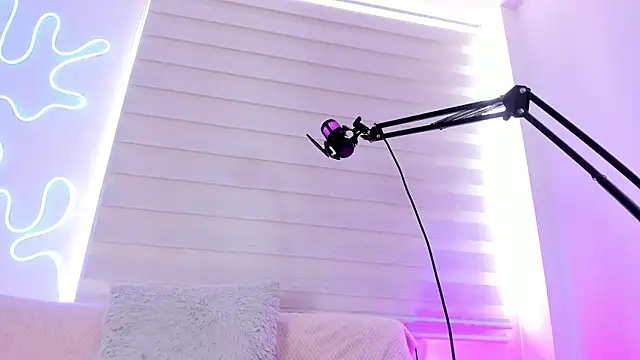 missweetpeach online show from 10.21.25