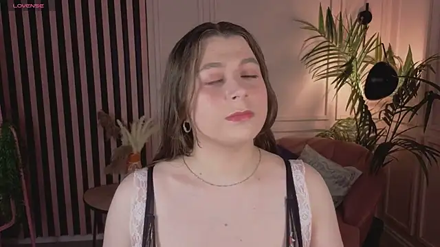 Queen Michelle  online show from 11.16.25