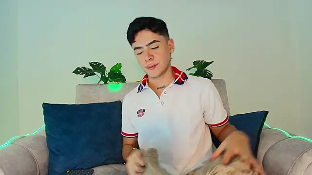 CamiiGuzmanX online show from 09.09.25