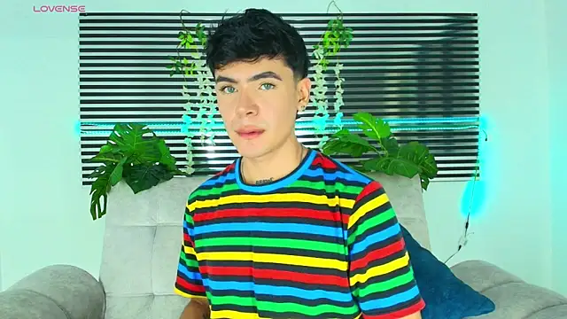 CamiiGuzmanX online show from 01.15.26