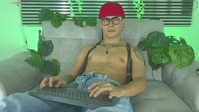 CamiiGuzmanX online show from 05.25.26