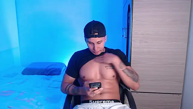 valentinosex1 online show from 07.08.26