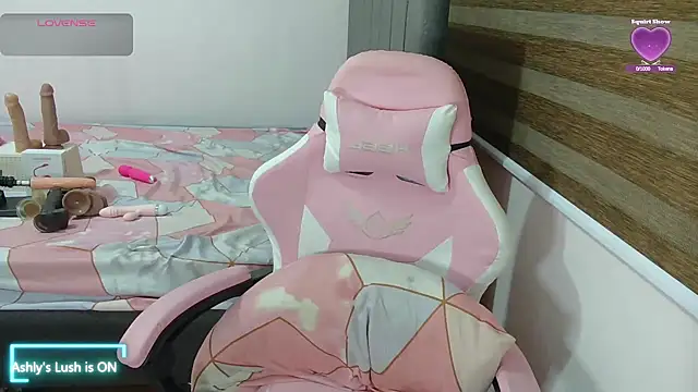 Snapshot of cumwetmebaby chatting on 09.29.25 cumwetmebaby online show from 09.29.25