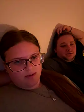 Snapshot of CurvyPaar2 chatting on 09.12.25 CurvyPaar2 online show from 09.12.25