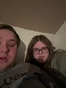 Snapshot of CurvyPaar2 chatting on 02.14.26 CurvyPaar2 online show from 02.14.26