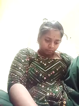 Hot crety online show from 12.20.25