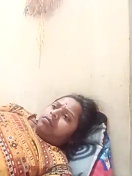 Hot crety online show from 03.05.26