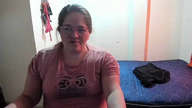 Snapshot of Daphne_girlsex chatting on 10.03.25 Daphne girlsex online show from 10.03.25