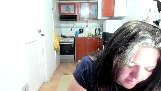 Snapshot of Daphne_girlsex chatting on 06.12.26 Daphne girlsex online show from 06.12.26