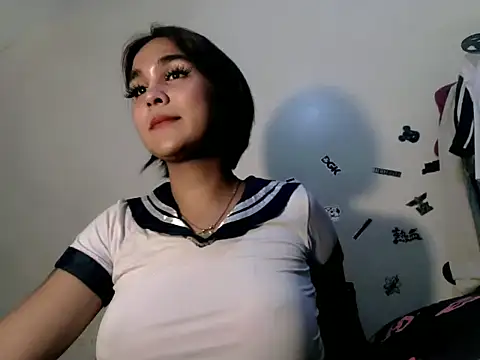 Snapshot of Moiraine_Sedai chatting on 06.20.26 Moiraine Sedai online show from 06.20.26