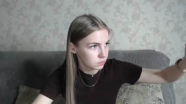 HitGyrl online show from 02.24.26