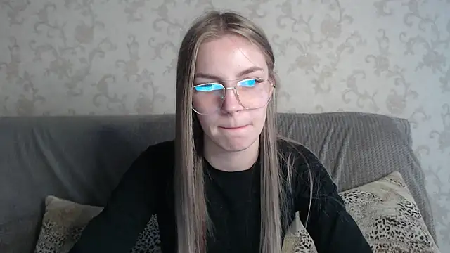 HitGyrl online show from 05.19.26