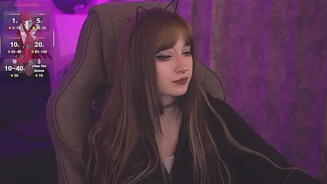 Snapshot of LiliLuna chatting on 03.25.26 LiliLuna online show from 03.25.26
