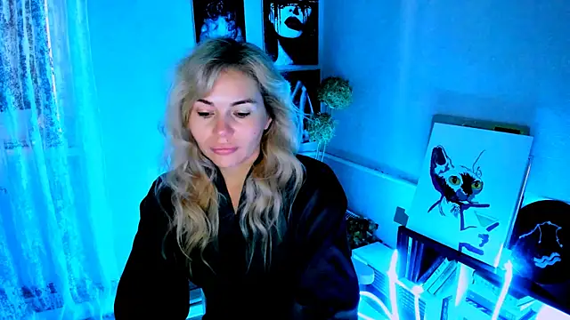LoraBoyar online show from 07.17.26