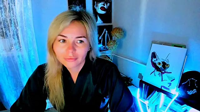 LoraBoyar online show from 07.21.26