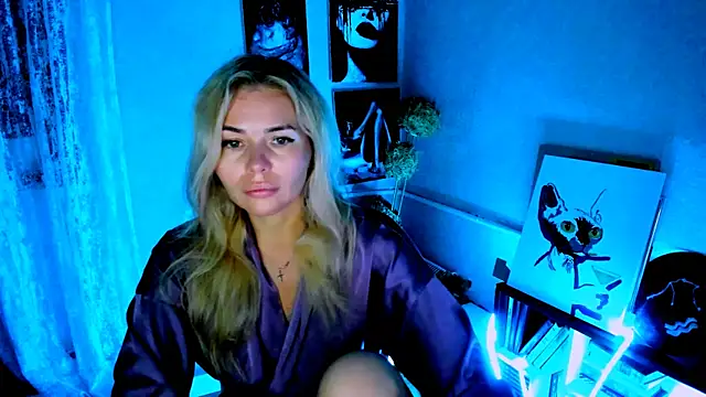 LoraBoyar online show from 07.24.26