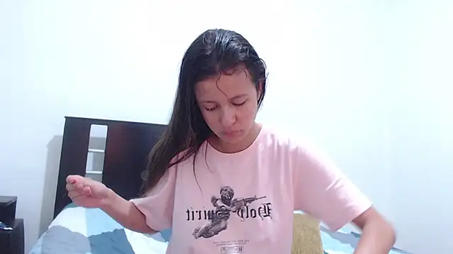 nathaly jones  online show from 09.29.25