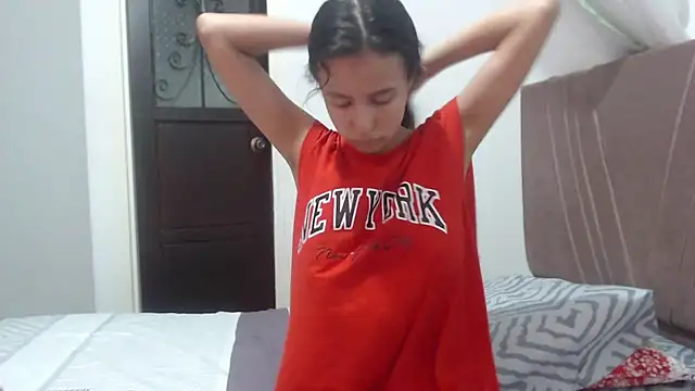 nathaly jones  online show from 04.11.26