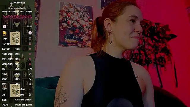 Snapshot of the_high_priestess chatting on 05.08.26 the high priestess online show from 05.08.26