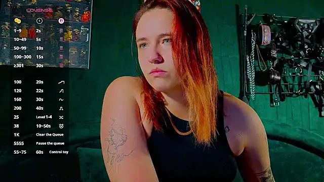 Snapshot of the_high_priestess chatting on 07.17.26 the high priestess online show from 07.17.26