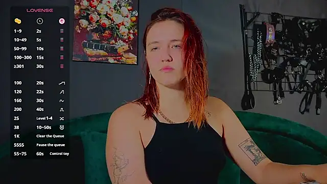 Snapshot of the_high_priestess chatting on 07.25.26 the high priestess online show from 07.25.26