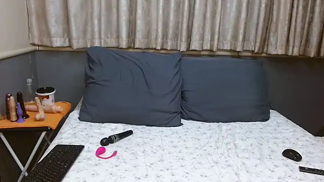 Snapshot of SlutyAngelxxx chatting on 02.13.26 SlutyAngelxxx online show from 02.13.26